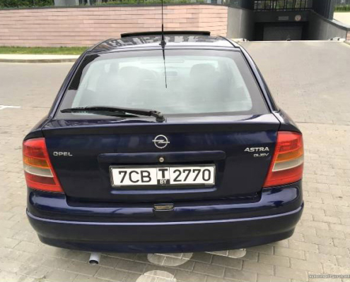 Opel-Astra-1999-4