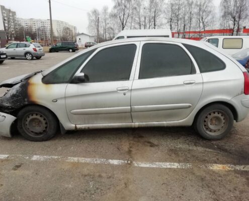 Citroen-Xsara-Picasso-2