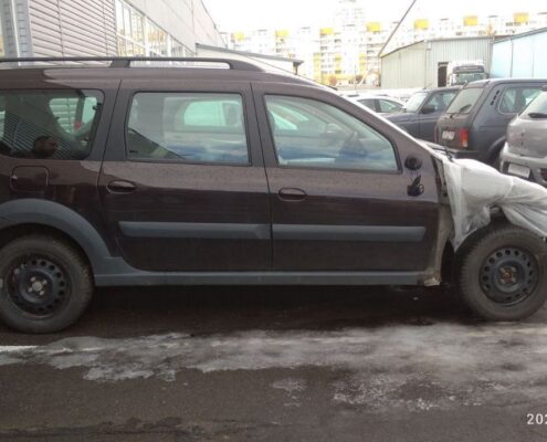 LADA-Largus-Cross-5