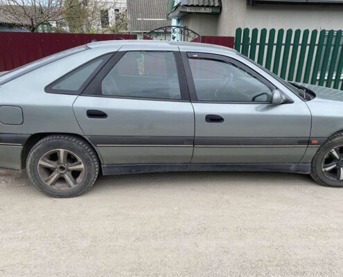 renault-safrane-1996-goda-1