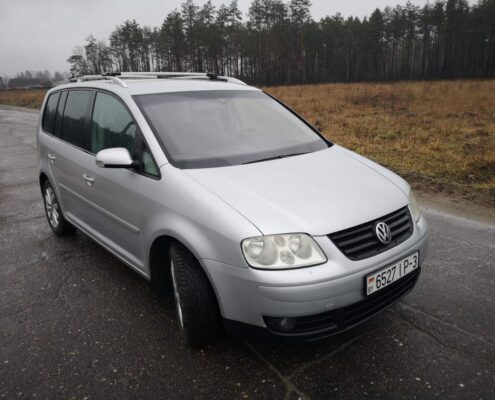 volkswagen-touran-2008-goda-3