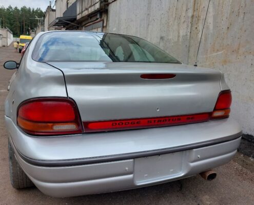 dodge-stratus-se-1998-goda-2