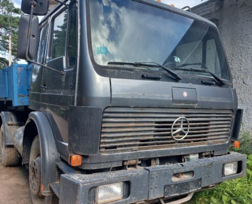 Mercedes-Benz-Axor-1998-goda