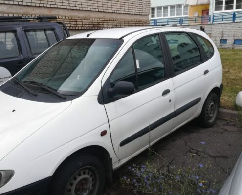 Renault-Megane-1996-goda-1