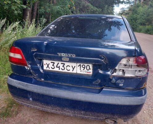 Volvo-s-40-2004-goda